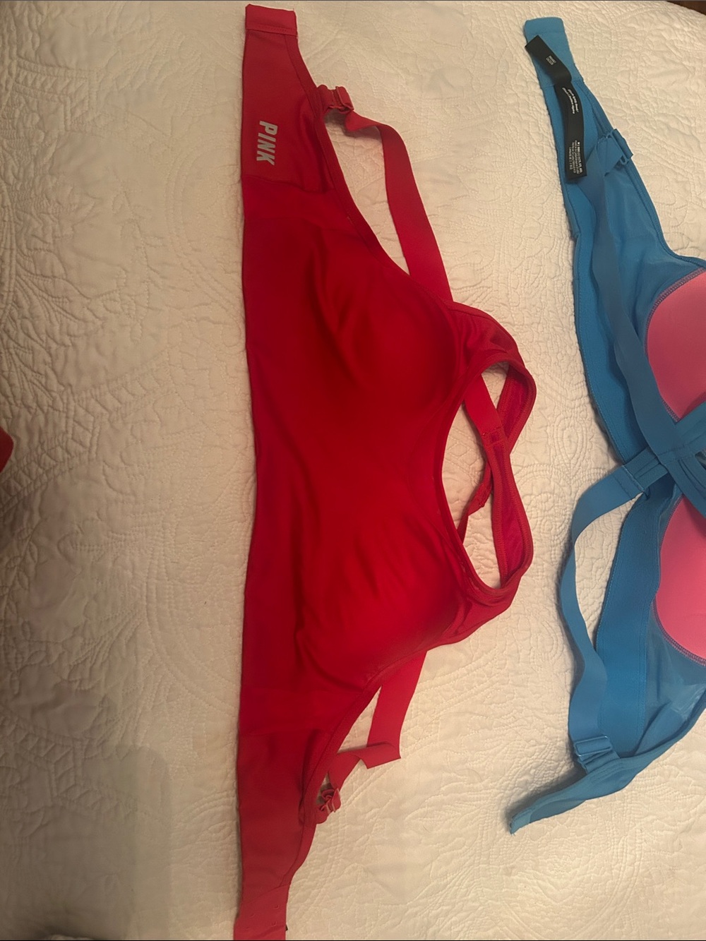 PINK Victoria's Secret sports bra